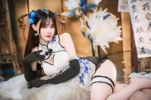 《瓶儿·青花瓷旗袍》｜羽生三未 · 25张写真