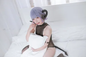 《小恶魔》｜朝霧愛 · 40张写真