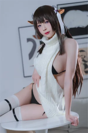 《牛牛毛衣》｜西园寺南歌 · 28张写真