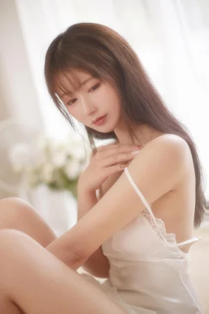 《日系睡衣》｜羽生三未 · 30张写真