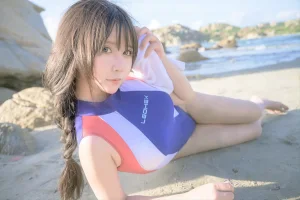 《竞技泳衣》｜抱走莫子 · 69张写真、3 个视频