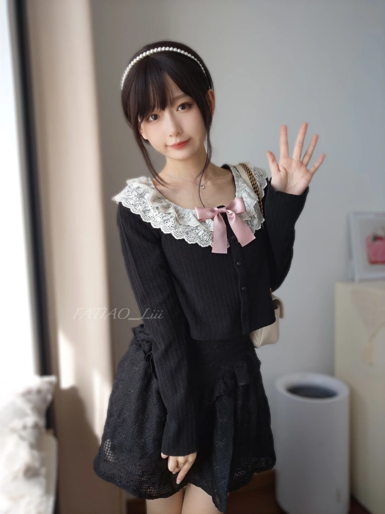 《Fantia 2022年10月会员合集（9期）》｜迷之呆梨 · 168张写真、4 个视频