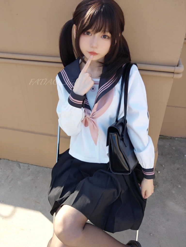 《Fantia 2022年10月会员合集（9期）》｜迷之呆梨 · 168张写真、4 个视频