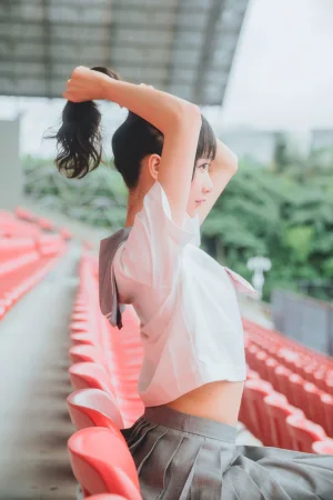 《灰色JK制服》｜木棉棉 · 38张写真