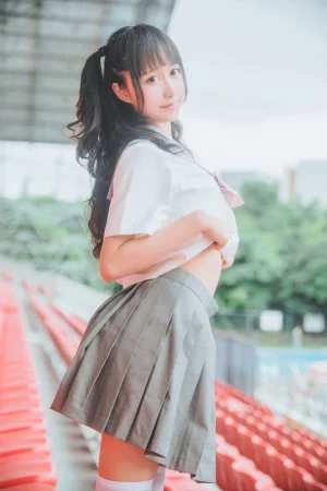 《灰色JK制服》｜木棉棉 · 38张写真