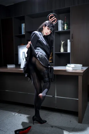 《蔚蓝档案 调月莉音OL》｜九柒喵 · 64张写真
