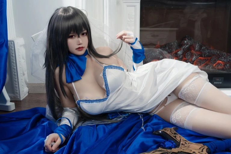《路易九世礼服》｜小仓千代 · 20张写真