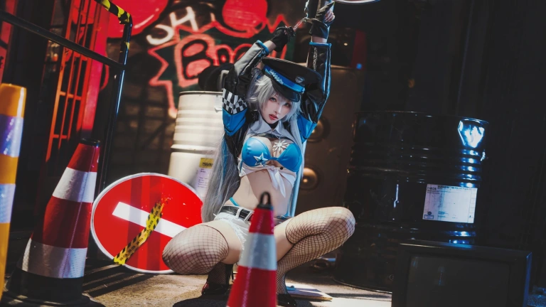 《交错战线 刃齿女警》｜宮本桜 · 22张写真