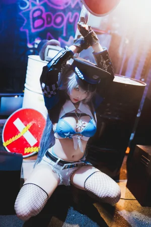 《交错战线 刃齿女警》｜宮本桜 · 22张写真