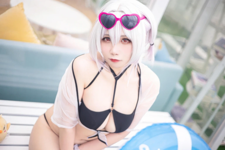 《舰长图 天狼星泳装》｜贞子蜜桃 · 30张写真