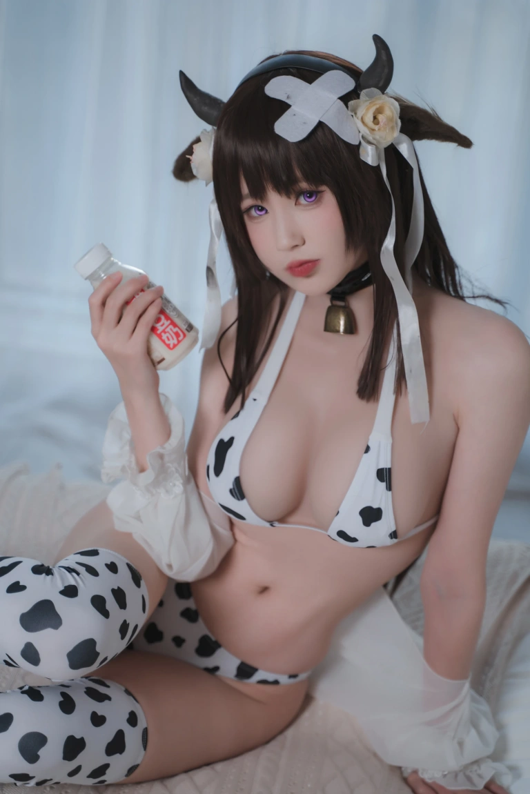 《牛牛奶牛》｜西园寺南歌 · 30张写真