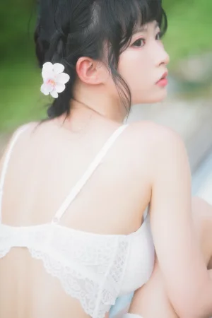 《蕾丝花园》｜清水由乃 · 34张写真