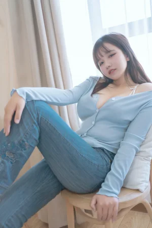 《住在隔壁的太太》｜阿半今天很开心 · 37张写真