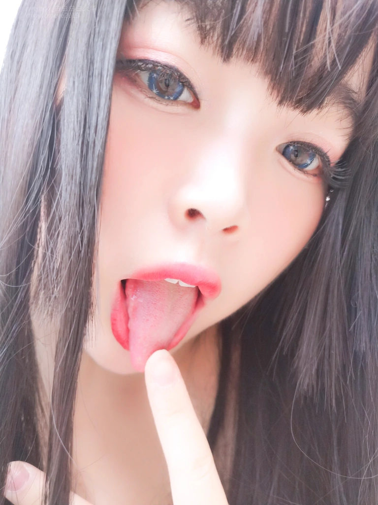 《勒肉集》｜白烨 · 40张写真