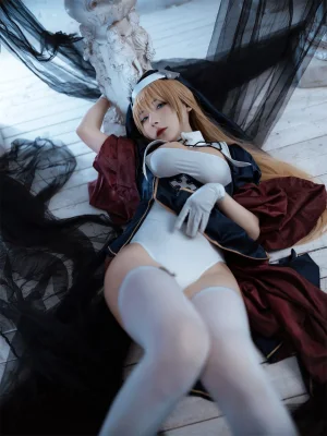 《夏洛特修女》｜是三不是世 · 48张写真