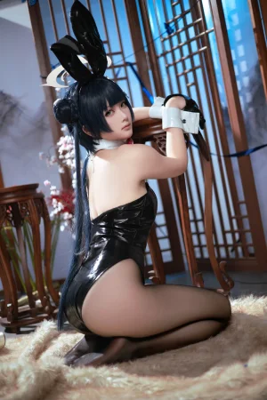 《龙华妃咲 兔女郎》｜屿鱼 · 40张写真