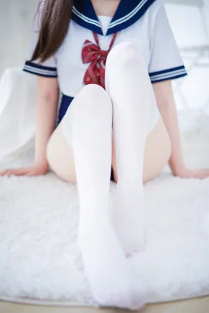 《制服死库水》｜日奈娇(椎名莜) · 40张写真