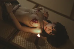 《炙热》｜迷之呆梨 · 42张写真