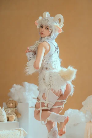 《幻想兽娘集日食 伊卡》｜七月喵子 · 22张写真