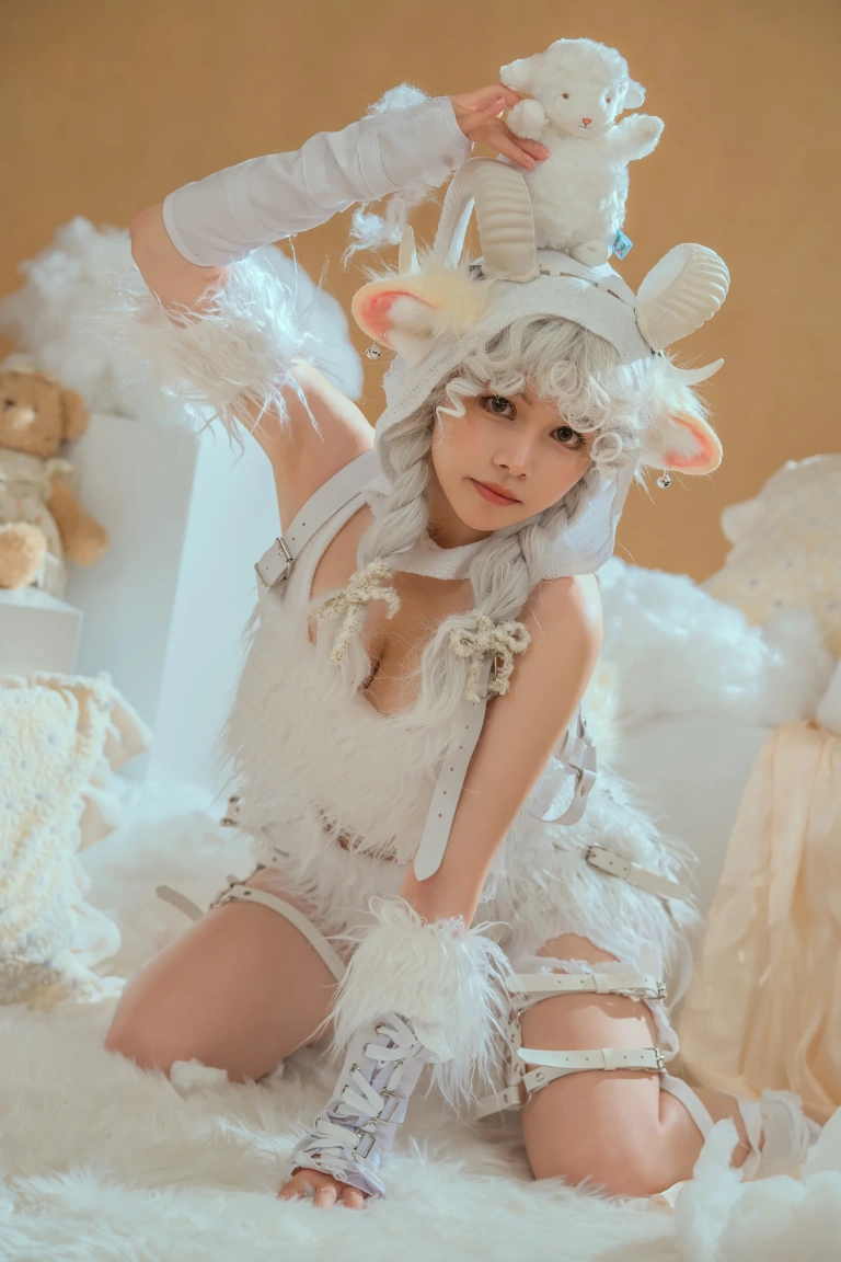 《幻想兽娘集日食 伊卡》｜七月喵子 · 22张写真