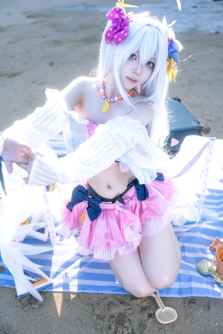 《蔚蓝档案 白洲梓 泳装》｜矢量鱼 · 29张写真