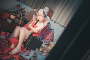 《请签收小春的礼物》｜神沢永莉 · 90张写真、2 个视频