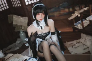 《碧蓝航线 鎮海 白黑礼服》｜焖焖碳 · 23张写真
