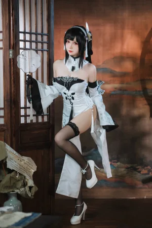 《碧蓝航线 鎮海 白黑礼服》｜焖焖碳 · 23张写真
