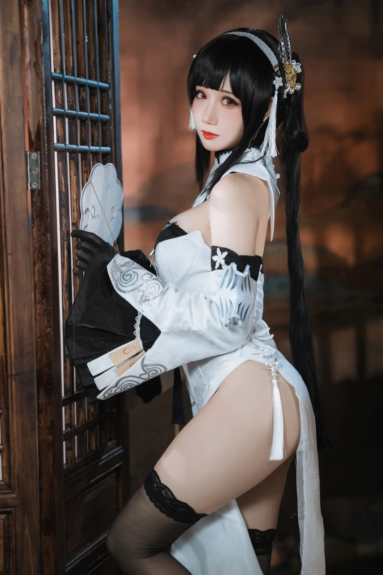 《碧蓝航线 鎮海 白黑礼服》｜焖焖碳 · 23张写真