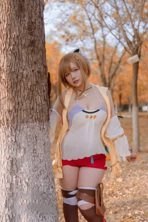 《莱莎的炼金工房 莱莎》｜阿半今天很开心 · 29张写真