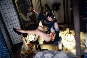 《小僵尸》｜是三不是世 · 50张写真