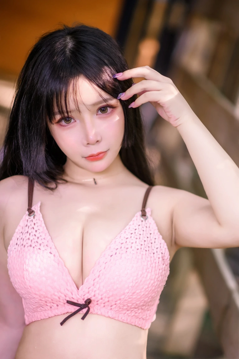 《室外性感套》｜抱走莫子 · 80张写真