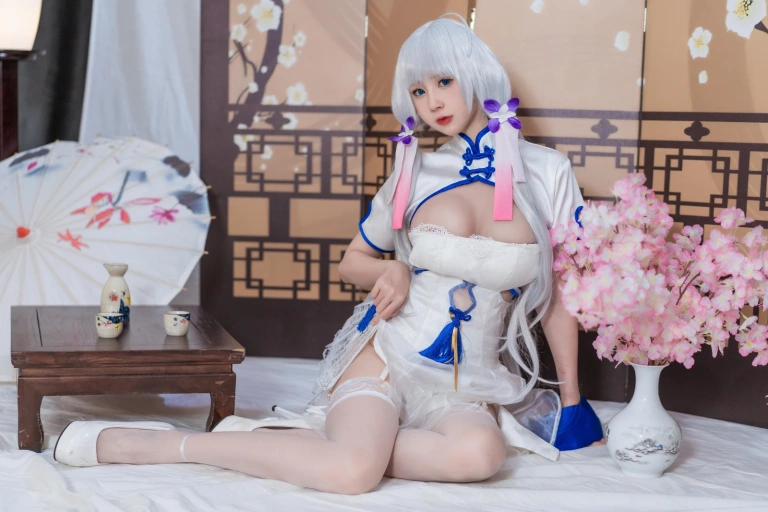 《碧蓝航线 光辉旗袍》｜西园寺南歌 · 24张写真