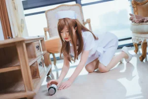 《家庭护士》｜清水由乃 · 77张写真