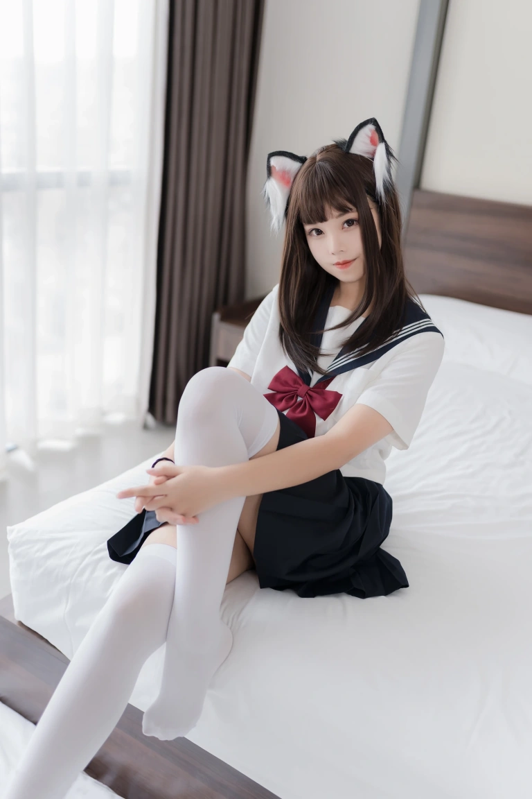 《猫耳JK》｜蜜汁猫裘 · 40张写真