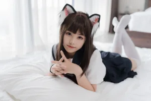 《猫耳JK》｜蜜汁猫裘 · 40张写真