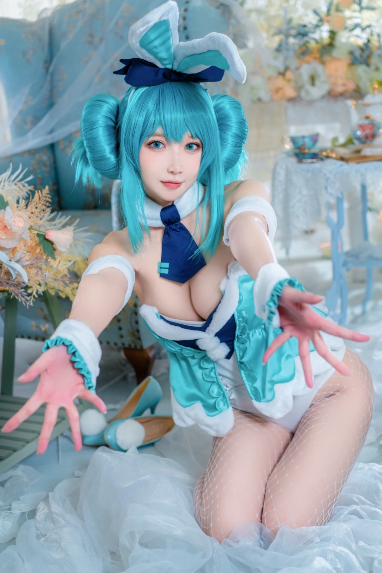 《白兔Miku》｜阿包也是兔娘 · 28张写真