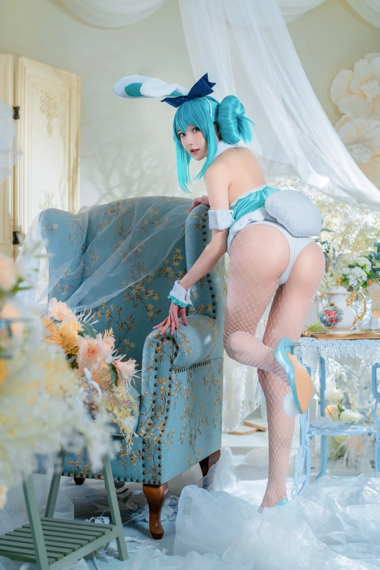 《白兔Miku》｜阿包也是兔娘 · 28张写真
