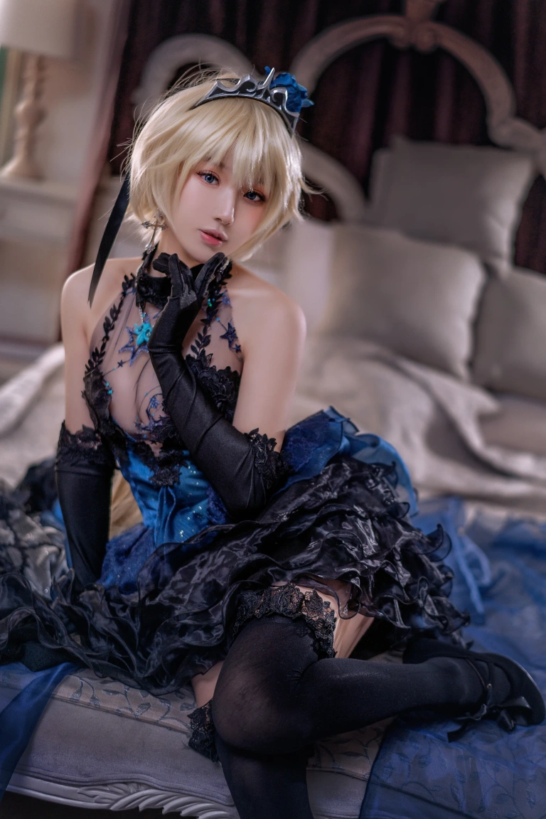《贞德婚纱》｜阿包也是兔娘 · 26张写真