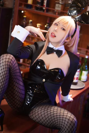 《喜多川海梦兔女郎》｜虎森森 · 30张写真、1 个视频