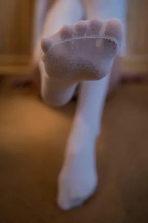 《巫女本3套》｜西园寺南歌 · 79张写真