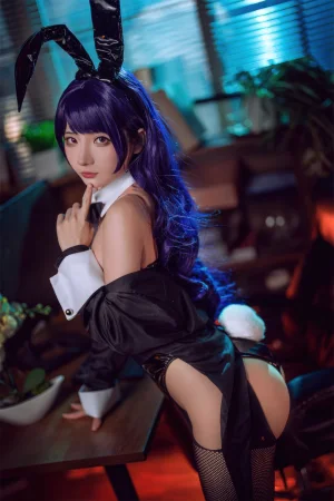 《喜多川海梦紫发兔女郎》｜是三不是世 · 59张写真