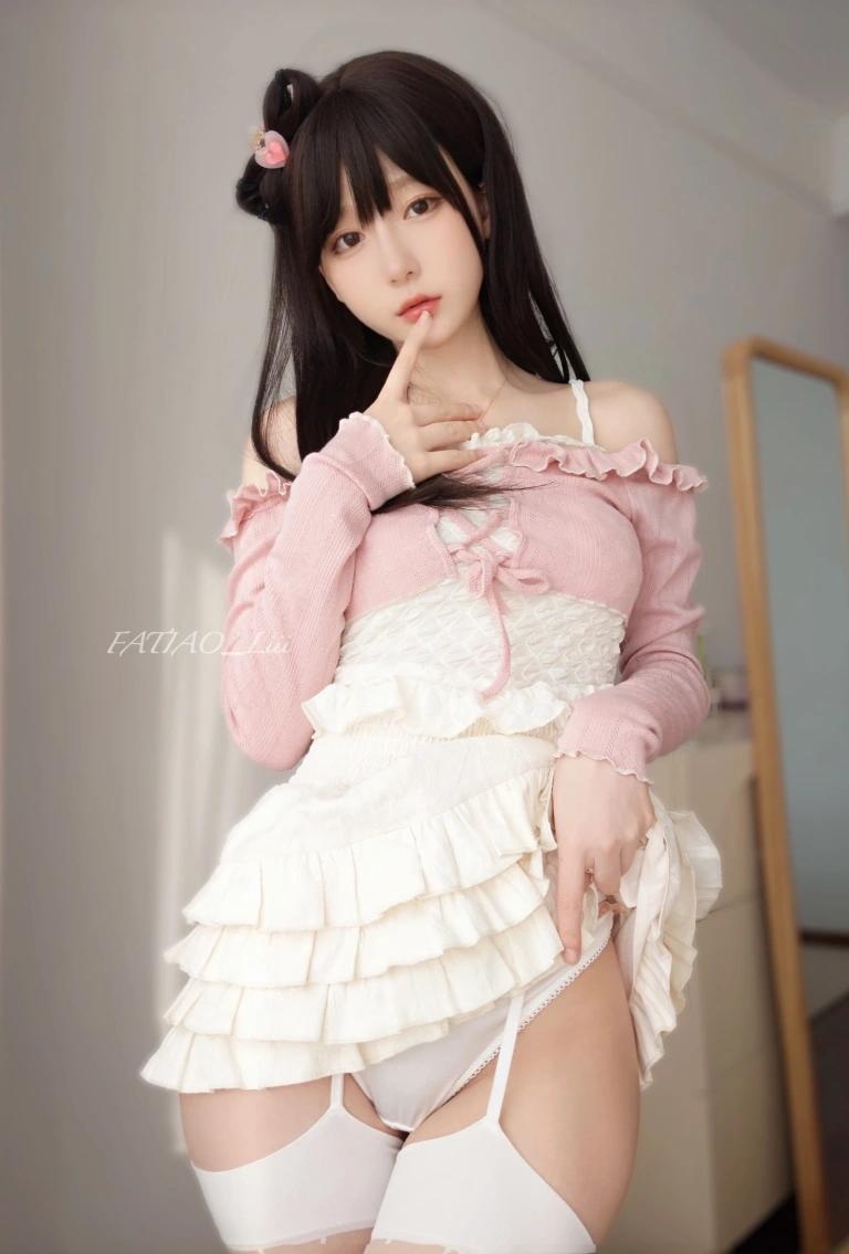 《Fantia 2023年03月会员合集（10期）》｜迷之呆梨 · 208张写真、5 个视频