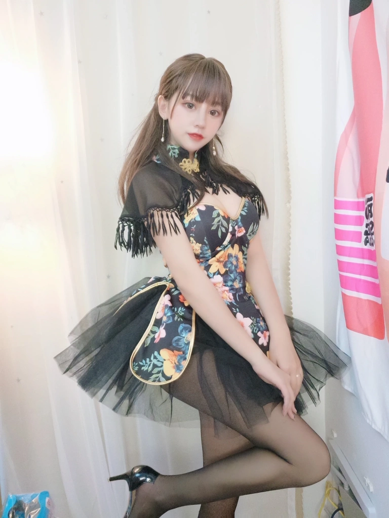 《披肩》｜过期米线线喵 · 17张写真