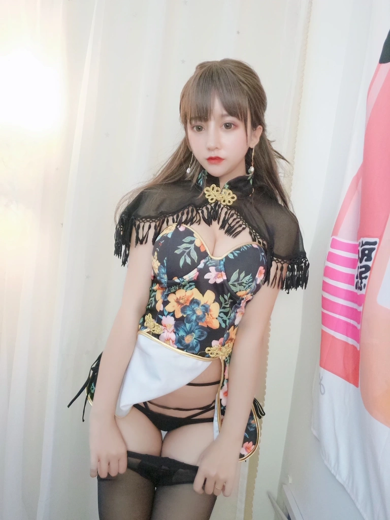《披肩》｜过期米线线喵 · 17张写真
