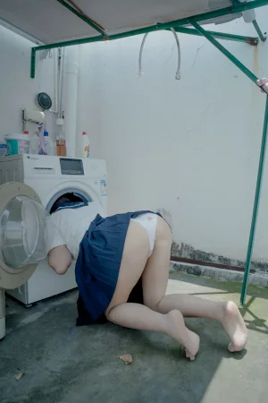《天台》｜白烨 · 48张写真、1 个视频