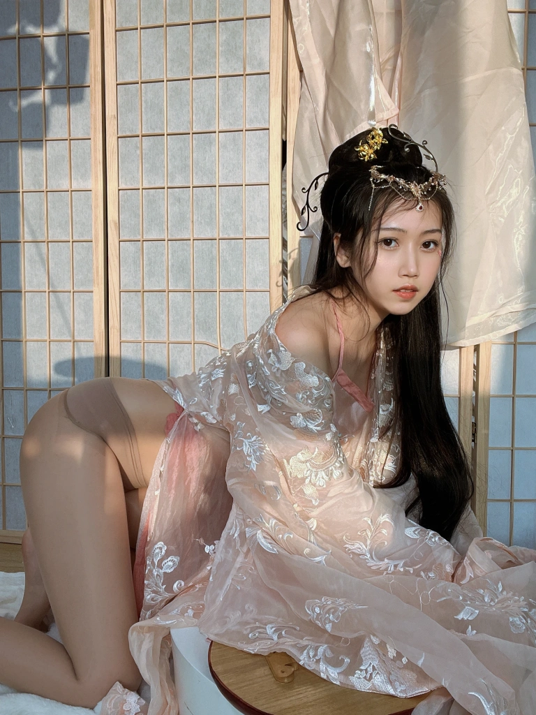 《魅惑古风小娘子》｜不呆猫 · 56张写真、1 个视频