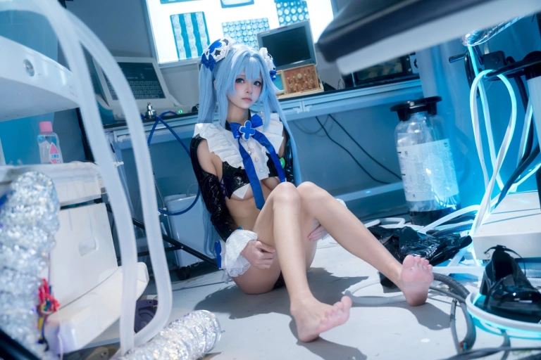 《Nikke 汉赛尔》｜九柒喵 · 38张写真