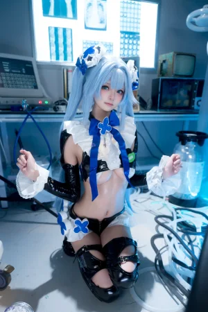《Nikke 汉赛尔》｜九柒喵 · 38张写真