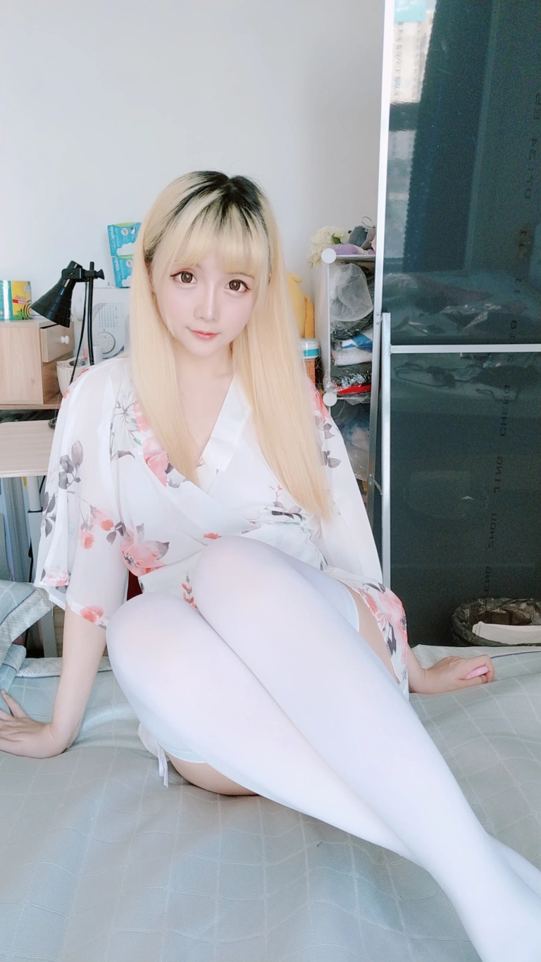 《定制 6-29 和服》｜星之迟迟 · 61张写真、3 个视频